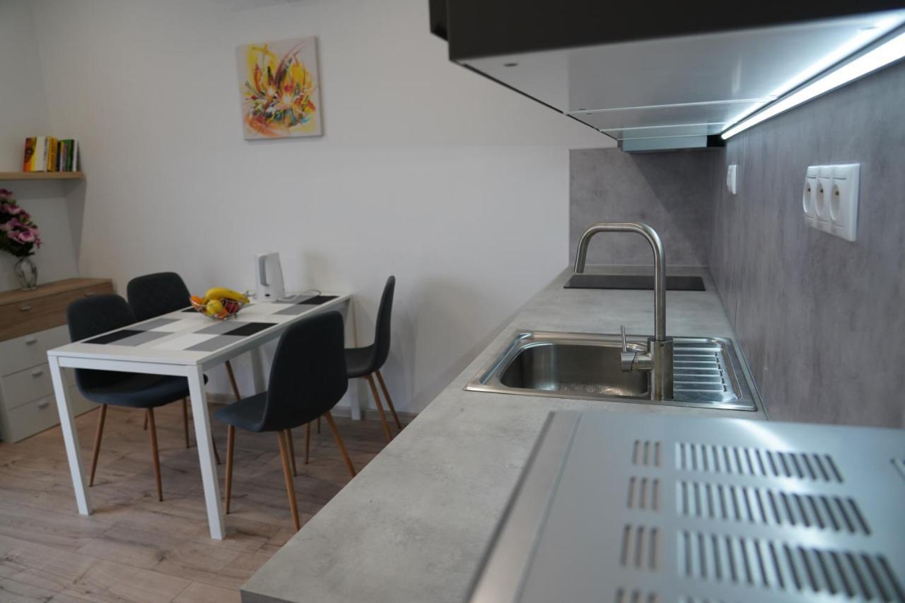 Apartman Zuzana Nesvady Екстер'єр фото